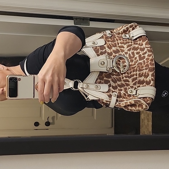 Y2K Guess purse - Picture 11 of 11